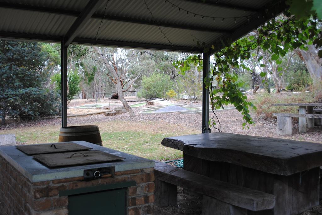 Padthaway Caravan Park Bilik gambar